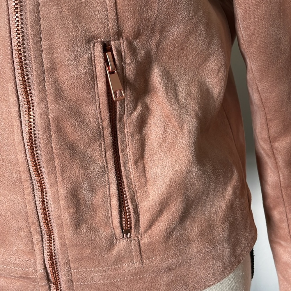 Soft peach color faux suede jacket - Picture 3 of 6